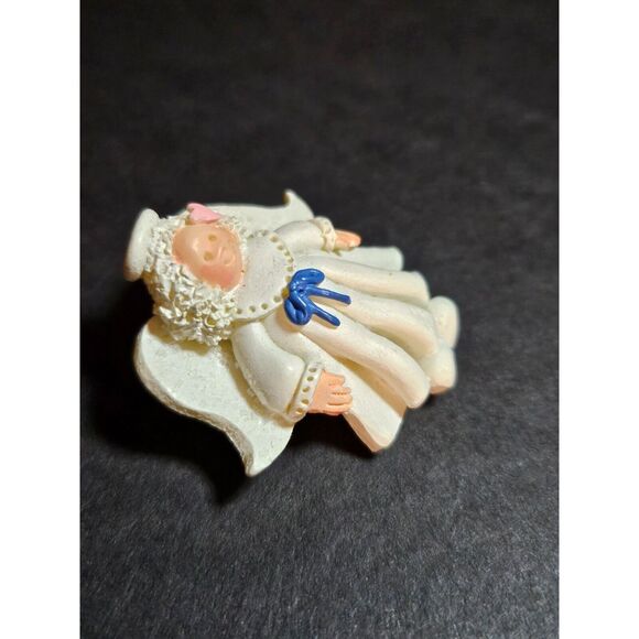 JS vintage polymer clay angel brooch - Picture 7 of 10